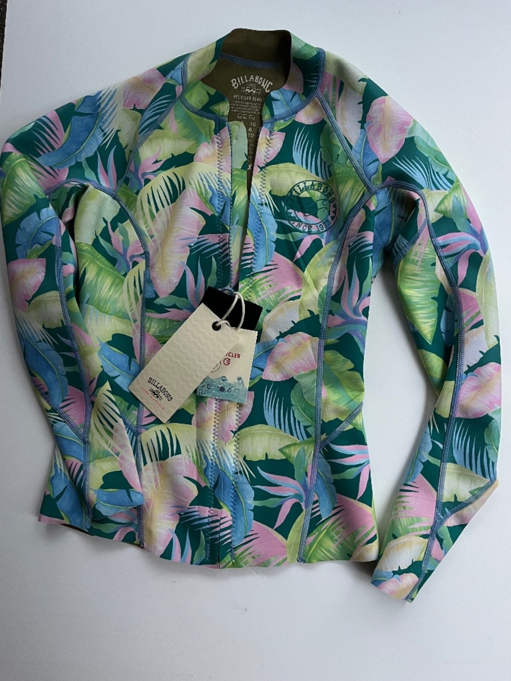 Billabong women's wetsuit jacket  Marine Tropic sz 6
